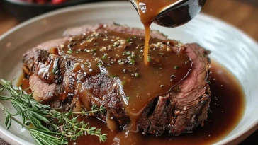 Côte De Bœuf Avec Sauce Au Jus