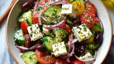 Salade Grecque Méditerranéenne Authentique- 1