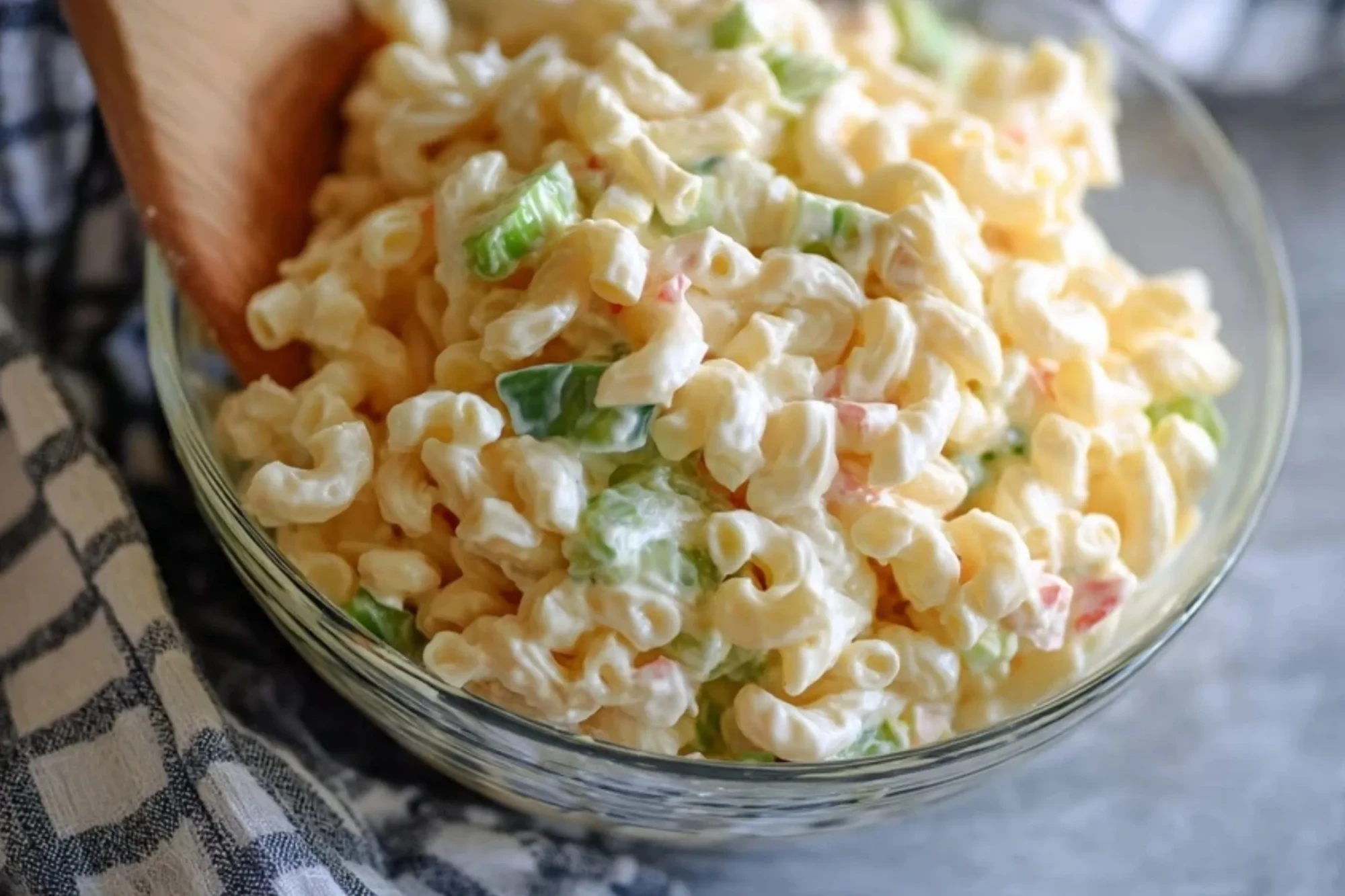 Salade De Macaroni À La Dolly Parton